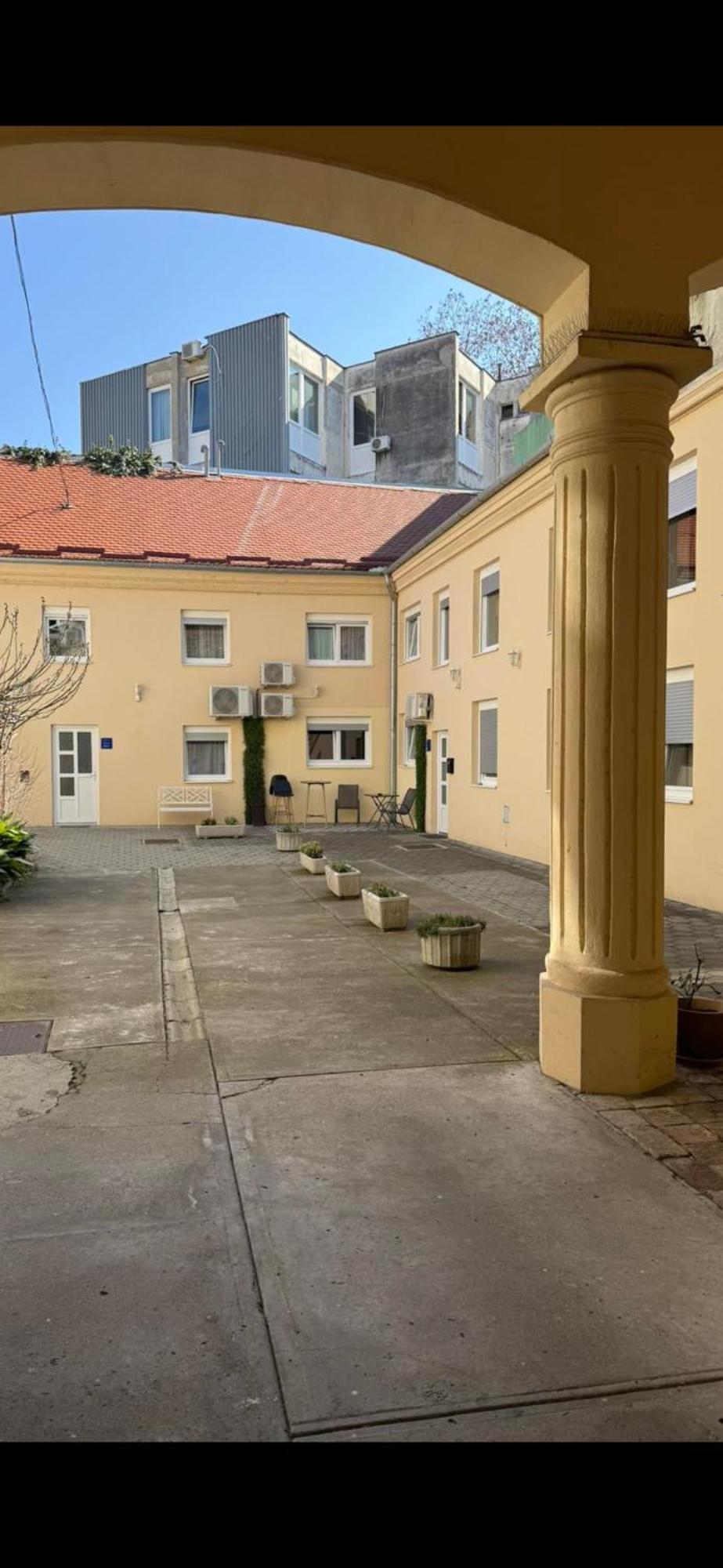 Home Apartmani I Sobe 奥西耶克 外观 照片