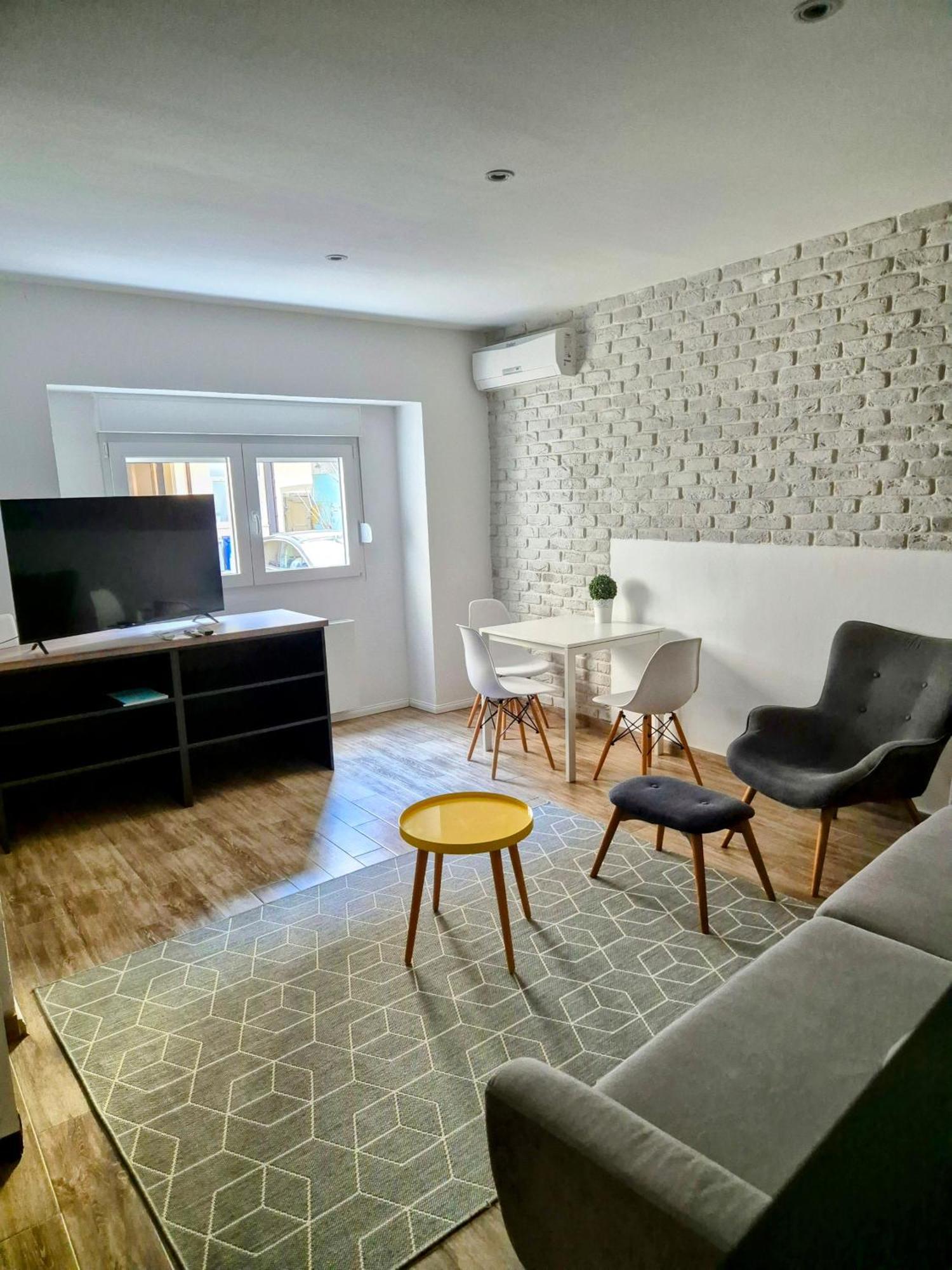 Home Apartmani I Sobe 奥西耶克 外观 照片